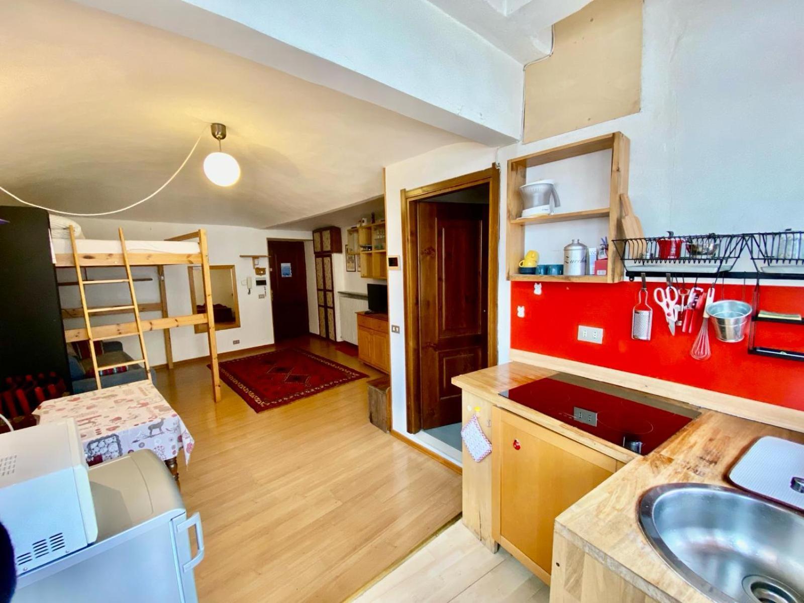 Monolocale Accogliente Apartment Bardonecchia Bagian luar foto