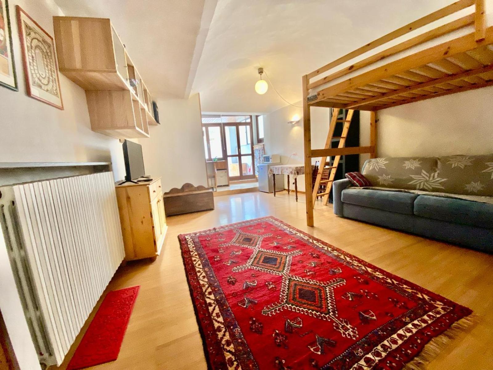 Monolocale Accogliente Apartment Bardonecchia Bagian luar foto